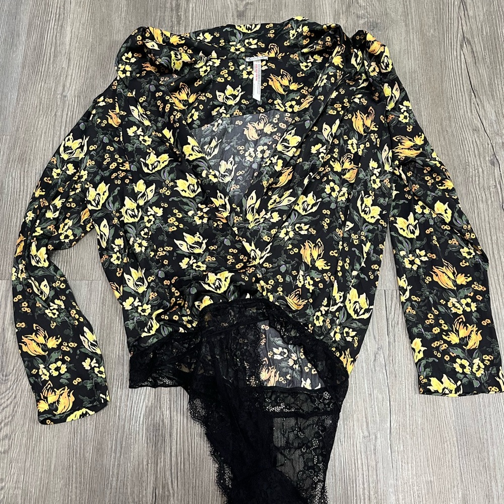 NWOTIntimately Free People Bodysuit Black Elsa Wrap Plunging Floral Print Lace M